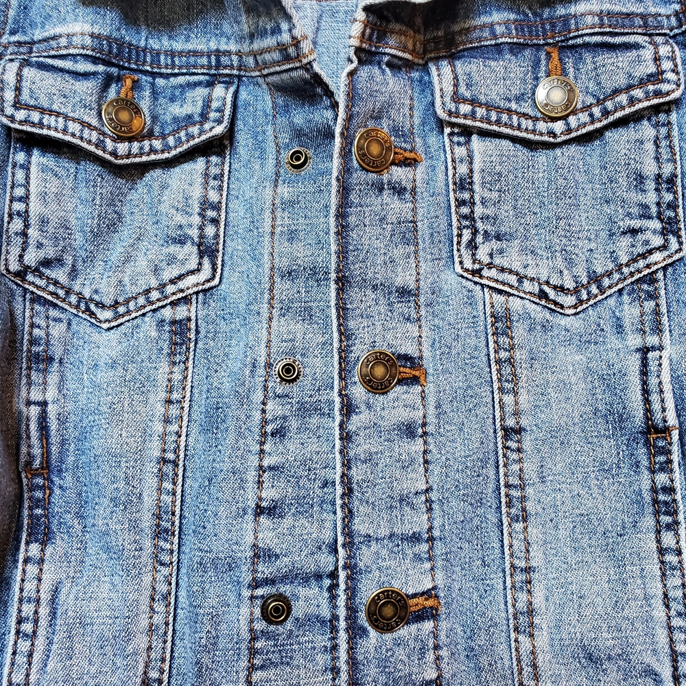 Carter's Blue Denim Jacket. Size 7 - Picture 2 of 5